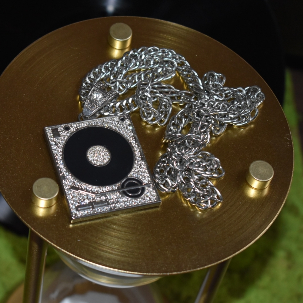 Turntable Drip - Picture 3 of 4